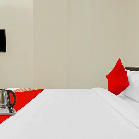 Oyo Happy Stay Hotels Hyderabad Esterno foto