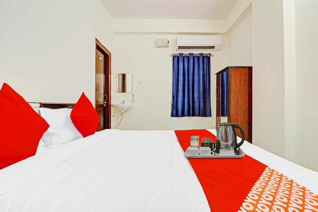 Oyo Happy Stay Hotels Hyderabad Esterno foto