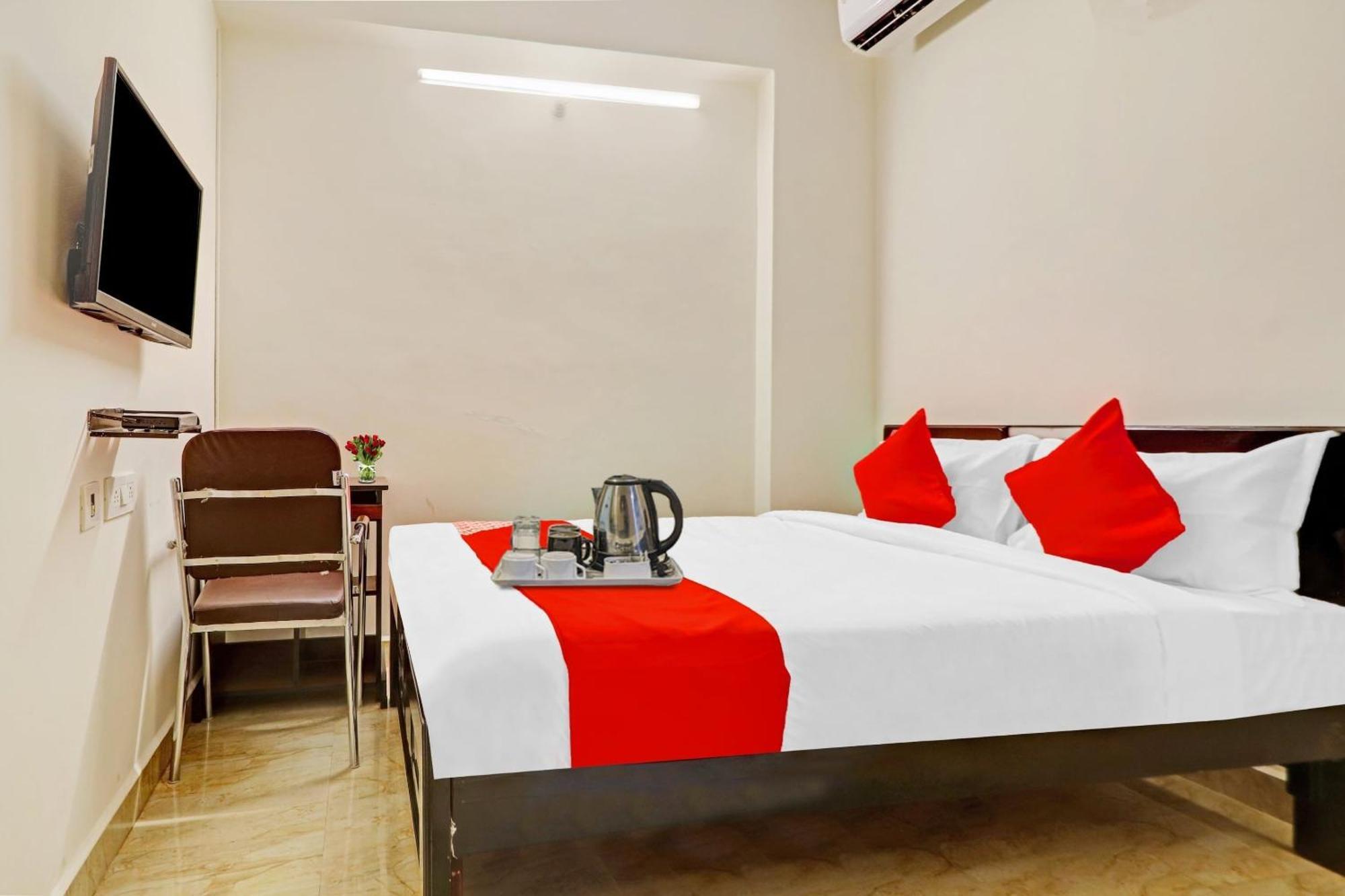 Oyo Happy Stay Hotels Hyderabad Esterno foto