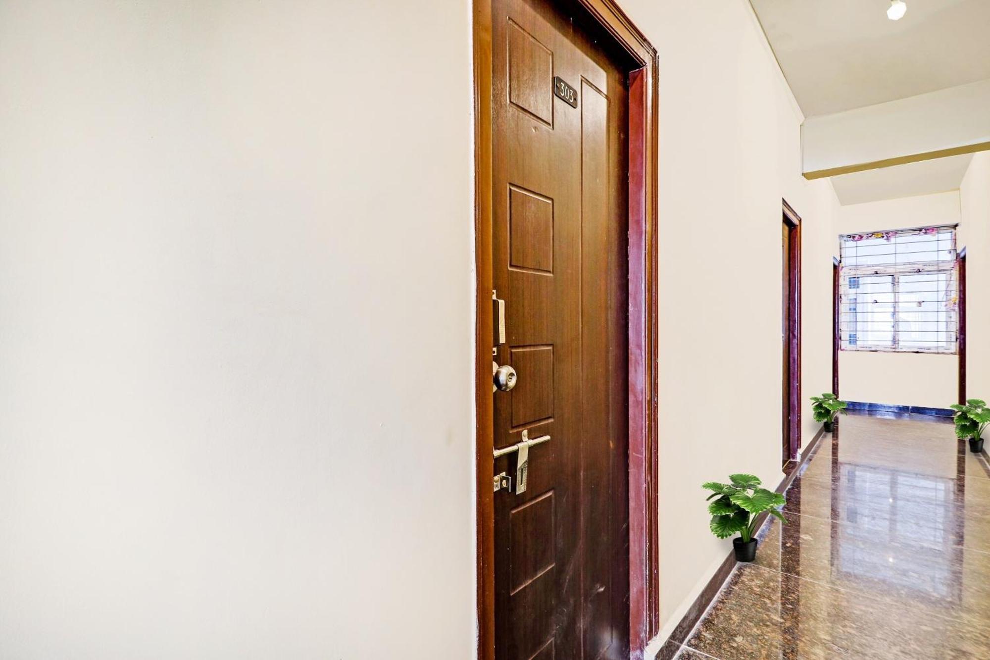 Oyo Happy Stay Hotels Hyderabad Esterno foto